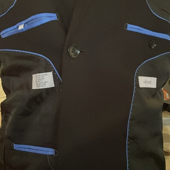 Lineage Performance 2 Button Slim Fit blazer - Picture 6 of 8